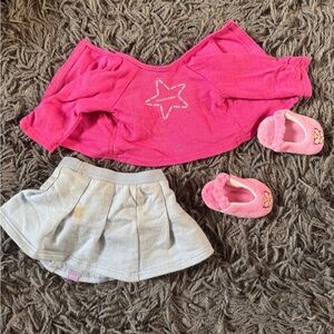 American Girl Outfits - Meet Skirt, New York top, Julie’s slippers
